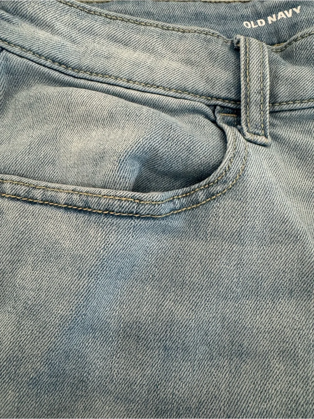 Old Navy Light Wash Denim Shorts - Women’s Size 12